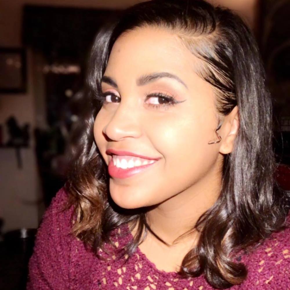 Meet your Posher, Mikaela